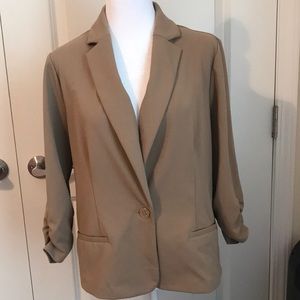 NYCC - Tan Suit Jacket. Size L.